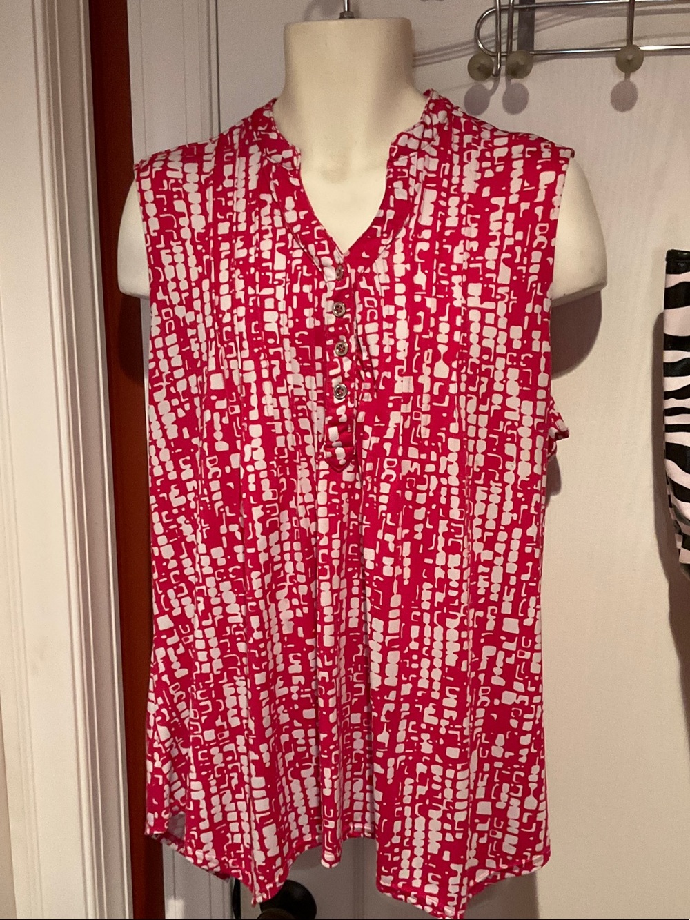 SOUTHERN LADY pink and white ladies top